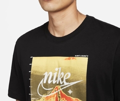 Camiseta Nike Sportswear Gráfico - comprar online