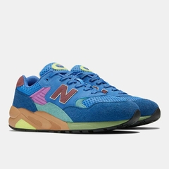 Tênis New Balance 580 - azul/marrom - comprar online