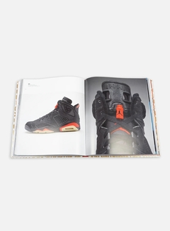 Out of the Box: The Rise of Sneaker Culture - comprar online