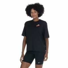 CAMISETA NIKE STRAWBERRY - PRETO - comprar online