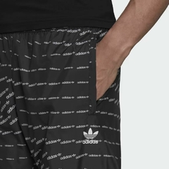 CALÇA ADIDAS GRAPHICS MONOGRAM - comprar online