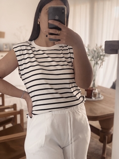 Musculosa rayada hombreras