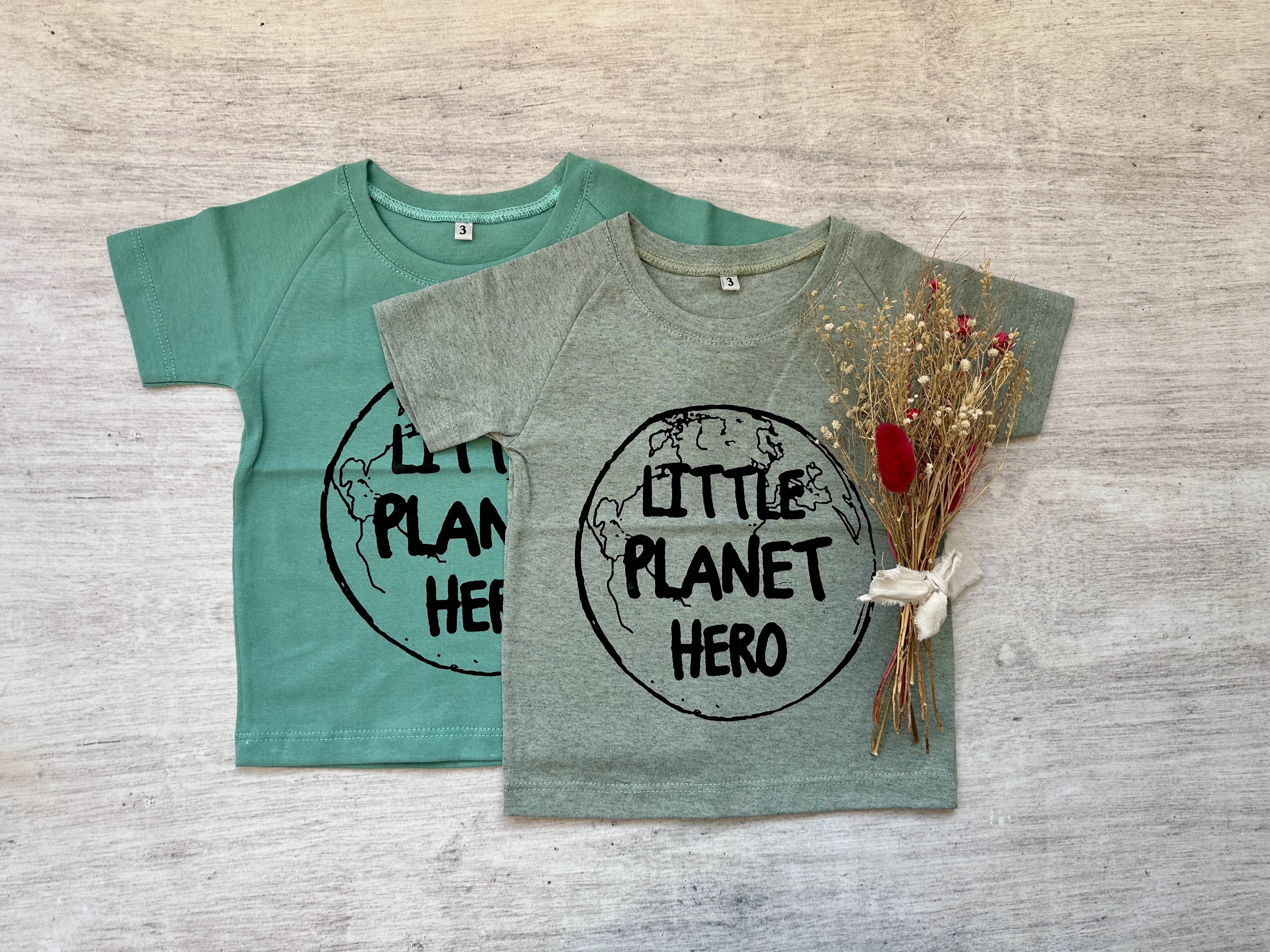 REMERA PLANET VERDE JASPEADA - comprar online