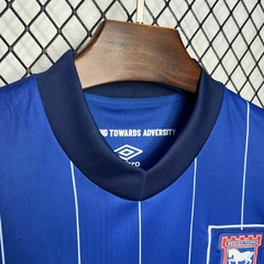 CAMISA DO IPSWICH CITY- HOME 24/25 - NETSHIRTS