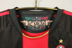 CAMISA RETRÔ DO MILAN - HOME 10/11 na internet