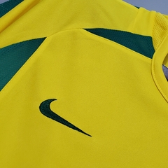 CAMISA RETRÔ DO BRASIL - RONALDINHO 11 - HOME 2002 (COM PATCH) - NETSHIRTS