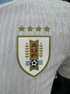 CAMISA DO URUGUAI VERSÃO JOGADOR - AWAY 24/25 na internet