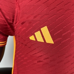 CAMISA DA ROMA VERSÃO JOGADOR - HOME 23/24 - comprar online