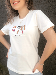 Camiseta Always - Feminina, Off white, 100% algodão premium, bordada na internet