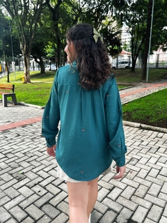 Imagem do Camisa Magali - Feminina, mini bordados de melancia, verde murano, tecido premium