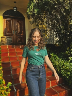 Camiseta Merida - Feminina, verde, 100% algodão premium, bordada - comprar online