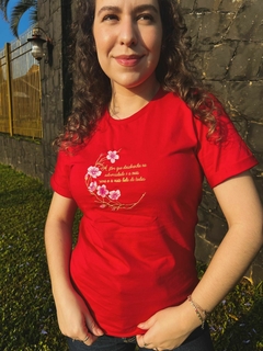 Camiseta Mulan - Feminina, vermelha, 100% algodão premium, bordada - SIS.STORE 