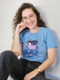 Camiseta Gato de Cheshire - Feminina, azul, 100% algodão Premium, Estampada - SIS.STORE 