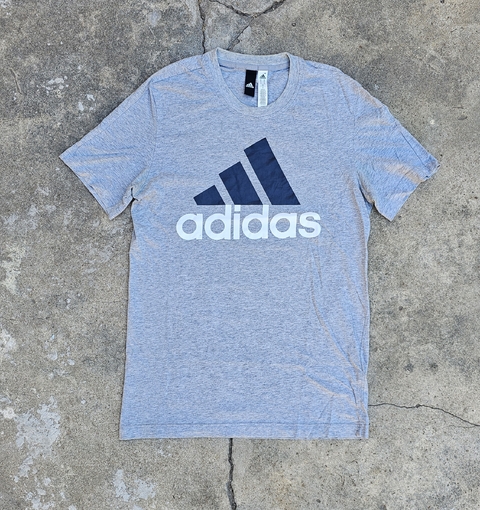 Remera estampada Adidas big logo