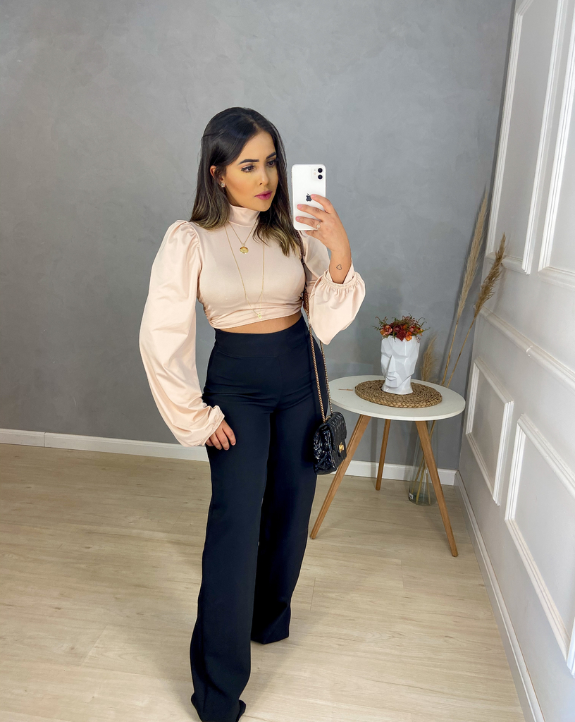 Conjunto alfaiataria cropped recorte e cal a alfaiataria preto