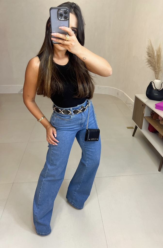 Compartilhe essa dica e COMPRE JÁ o seu look Calça Jeans Wide