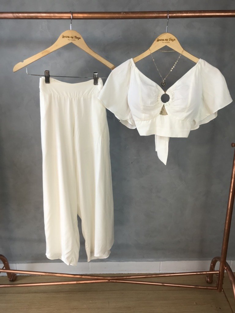 Conjunto xadrez calça pantacour e cropped