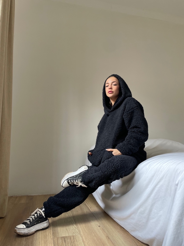 Tracksuit Fuzzy Fleece Black Buy in Marina Bou