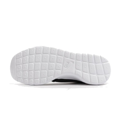 Tênis Feminino Nike Roshe One Preto e Branco Original - loja online