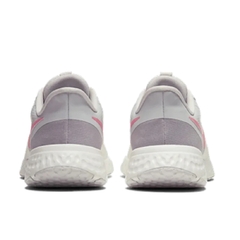 Tênis Feminino Nike Revolution 5 Branco Original na internet