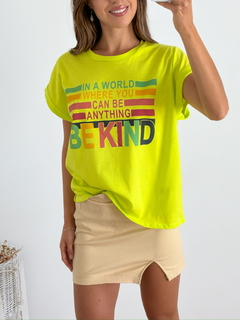 Remera amplia manga rebatible Kindness - tienda online