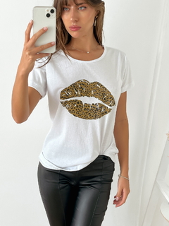 Remera algodón Beso print Beskap - comprar online