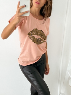 Remera algodón Beso print Beskap - BENKA