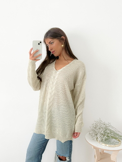 Sweater largo trenzado escote V Briony - tienda online