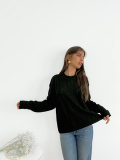 Sweater escote redondo con trenzas Donegal - comprar online