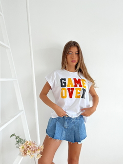 Remera amplia manga rebatible Game Over - comprar online