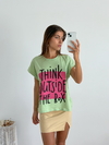 Remera amplia manga rebatible Think outside the box - BENKA