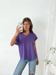 Remera waffle escote V y manga rebatible Kerber en internet