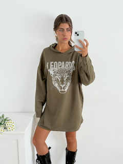 Buzo rustico oversize con capucha Leopardo brillos kapleo