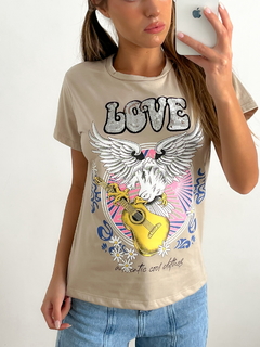 Remera lentejuelas Love - tienda online