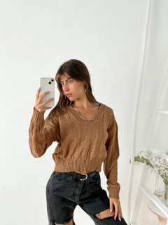 Sweater corto escote V con ochos Lusaka - BENKA