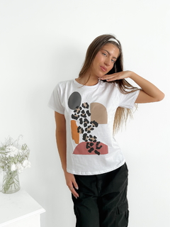 Remera algodón Manchitas - comprar online