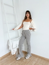 Jogger frisado recto con tajo Margot - comprar online