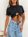 Crop top con frunce en delantero y tiras para atar Nairobi en internet