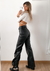 Pantalon cuerina con bolsillos traseros con cierre y boton Olivia - tienda online
