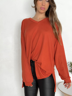 Sweater Oversize Lanilla Brush escote V, tajo y sisa baja RAJEL - comprar online