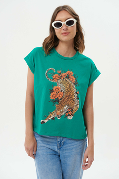 Remera amplia manga rebatible Tigre flores - comprar online