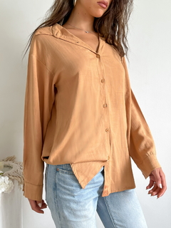 Imagen de Camisa lino spandex con canesu y tabla en la espalda Zoya