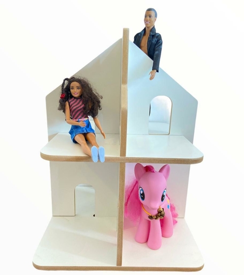 Casa de muñecas y juguetes