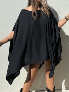 PONCHO EN PICOS PREMIUM