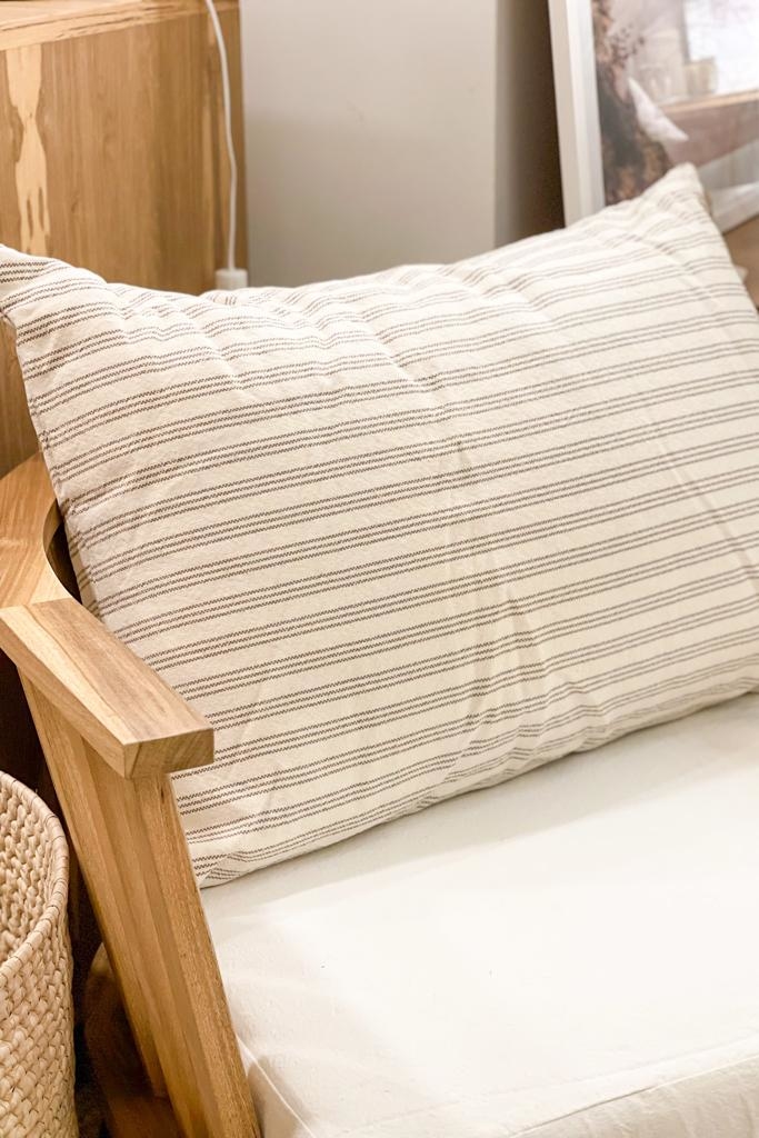 Almohadón rayado Gardenia