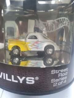 Hot Wheels - 40 Willys - 1/64 na internet