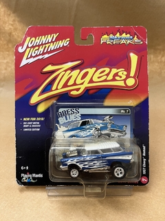 Johnny Lightning Zingers 1957 Chevy Nomad