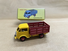 Miniatura Dinky Toys Ford Betaillere