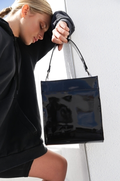 Carteras de charol negro hotsell