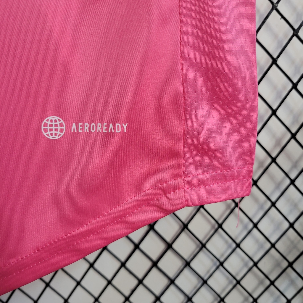 Camisa Internacional 'Outubro Rosa' 2022/23 Adidas Feminina